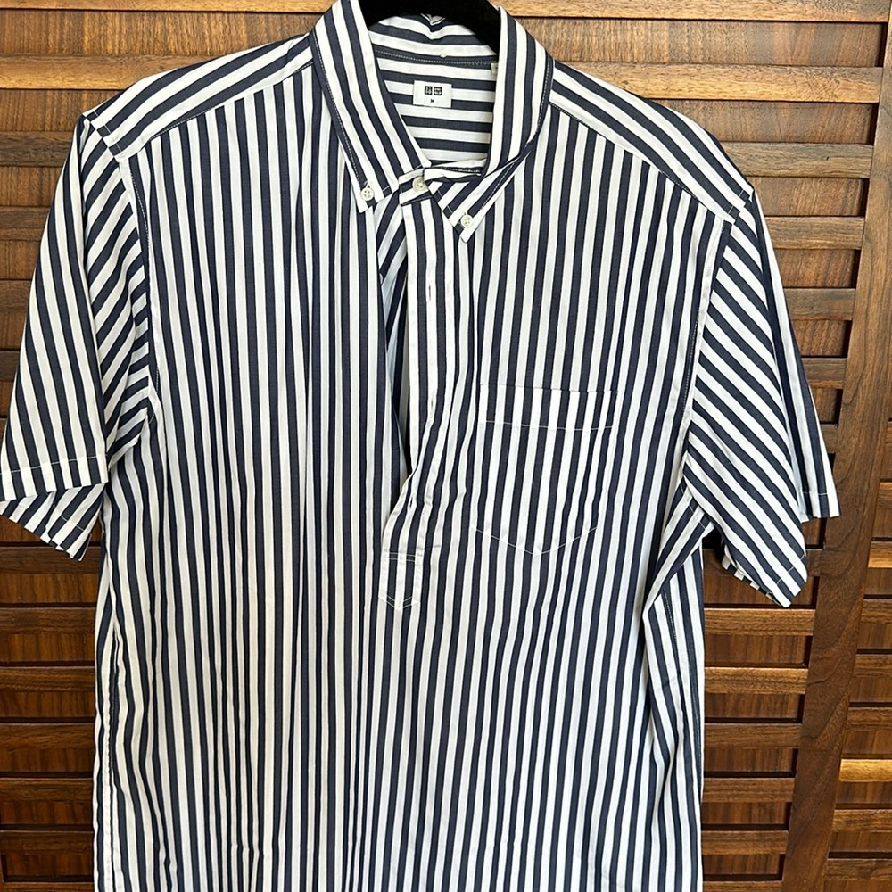 Uniglo half button new shirt